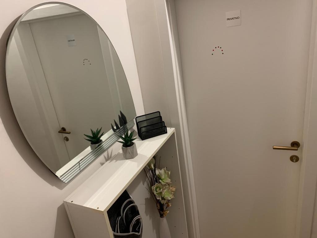 Apartmani Lucin リエカ エクステリア 写真
