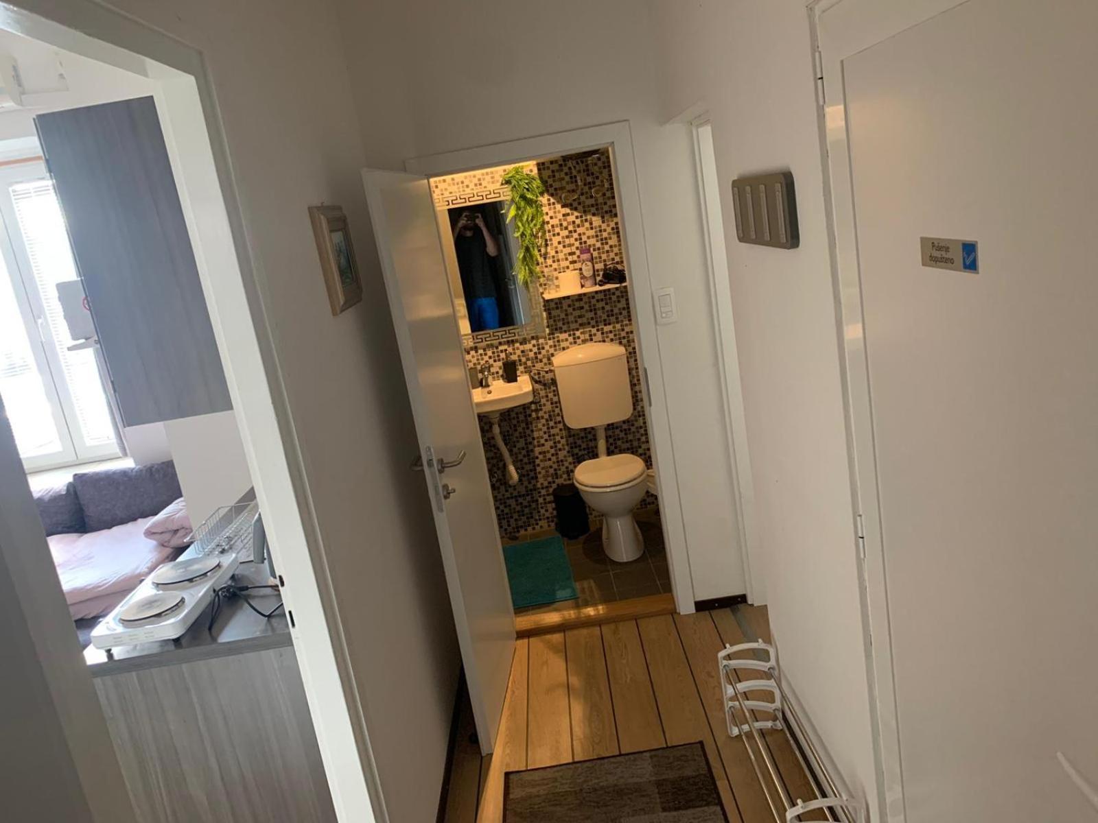 Apartmani Lucin リエカ エクステリア 写真